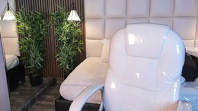 MelanieHillss online show from March 2026 04:02:02 AM