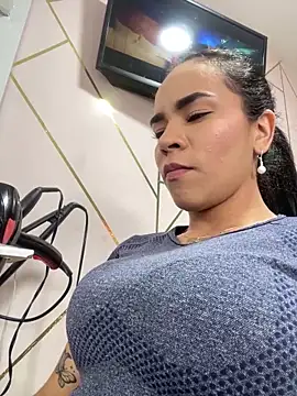 Snapshot of Naatalia chatting on February 2025 08:31:01 PM Naatalia online show from February 2025 08:31:01 PM