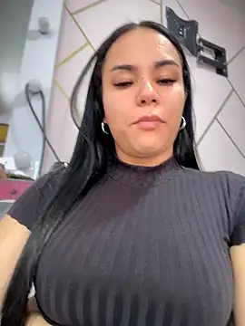 Snapshot of Naatalia chatting on February 2026 05:03:02 PM Naatalia online show from February 2026 05:03:02 PM