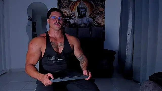 Valentino Dosantos  online show from November 2025 09:17:01 PM