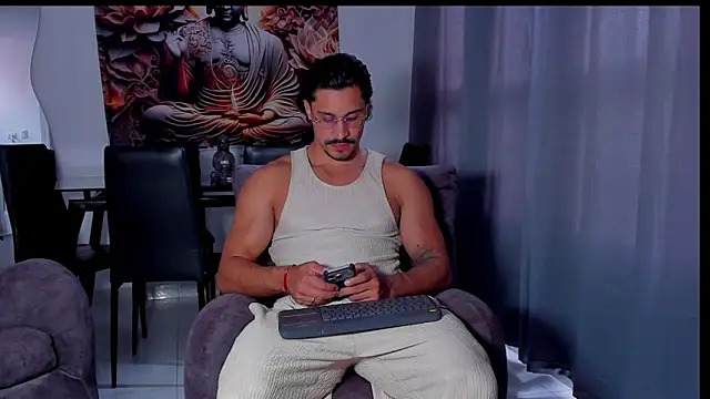 Valentino Dosantos  online show from February 2026 08:13:01 PM