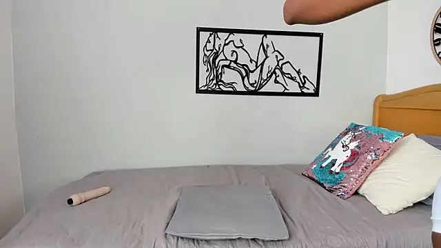 Snapshot of karina-lopez chatting on October 2025 02:24:02 PM karina-lopez online show from October 2025 02:24:02 PM