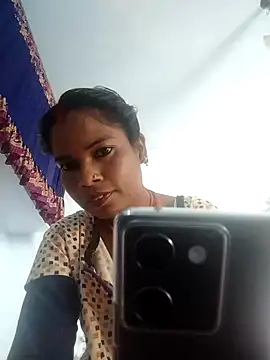 MEENA ROY online show from February 2025 07:49:01 AM