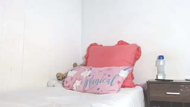 FunHotAssx97 online show from February 2026 03:12:02 AM