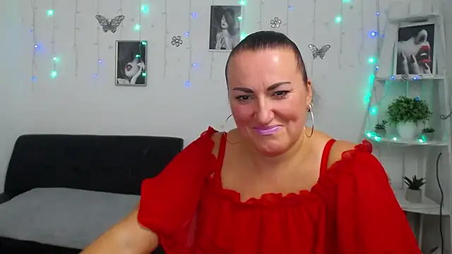 DianaMGG online show from October 2025 05:57:02 AM