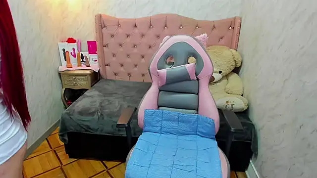 Lianngrace online show from October 2025 01:45:02 PM