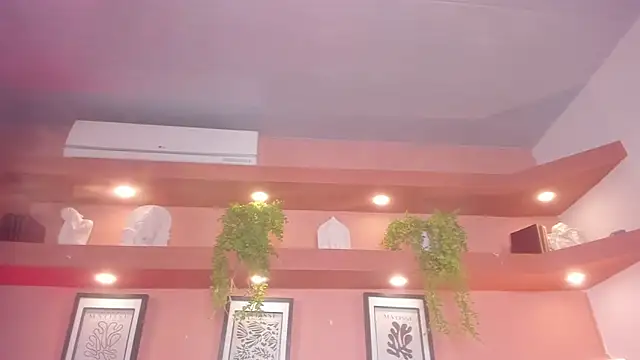 SofiaBennett  online show from February 2026 12:38:01 PM