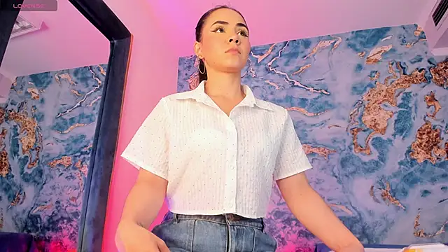 Natty roberts  online show from March 2026 01:34:01 AM