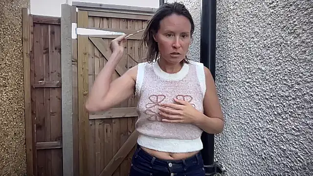 Snapshot of eatmypie69 chatting on September 2025 09:20:01 AM eatmypie69 online show from September 2025 09:20:01 AM