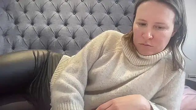 eatmypie69 online show from January 2026 11:04:02 AM