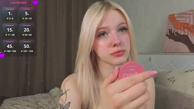 EdlaHewell online show from February 2026 01:35:02 AM