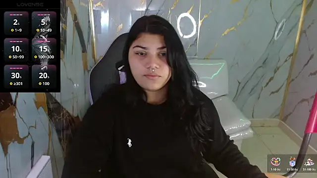 Snapshot of melany_rouse18 chatting on May 2026 12:51:02 AM melany rouse18 online show from May 2026 12:51:02 AM