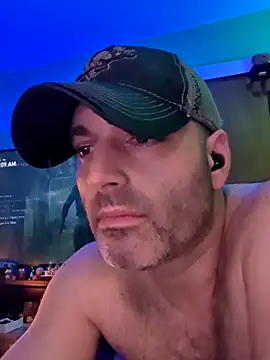 Snapshot of Novabear6996 chatting on May 2026 06:11:01 AM Novabear6996 online show from May 2026 06:11:01 AM