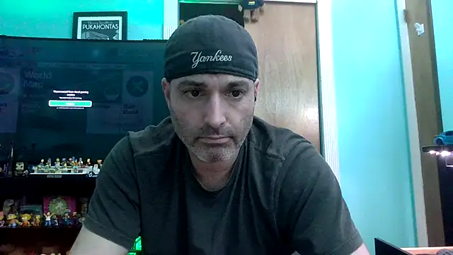 Snapshot of Novabear6996 chatting on June 2026 02:05:01 AM Novabear6996 online show from June 2026 02:05:01 AM
