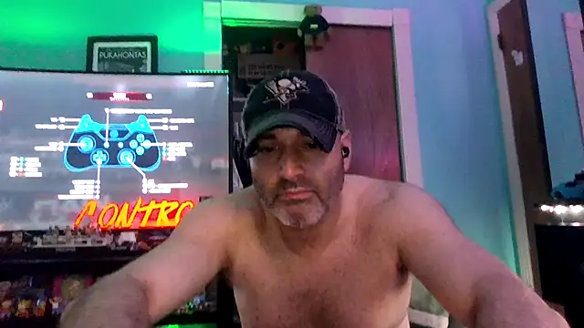 Snapshot of Novabear6996 chatting on June 2026 07:14:01 AM Novabear6996 online show from June 2026 07:14:01 AM