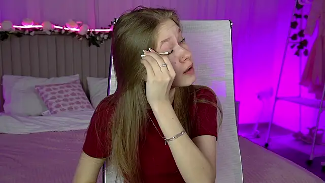 EveMundie online show from March 2026 09:35:01 AM