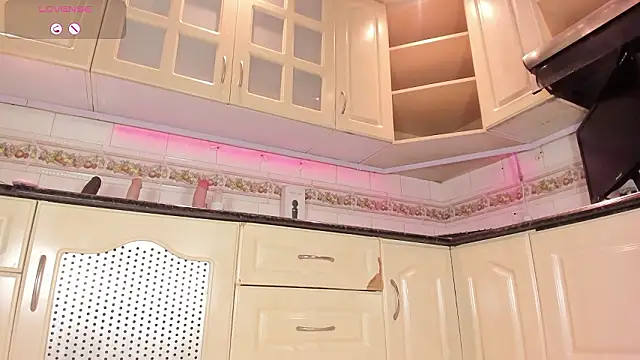 AnahisBennett online show from February 2026 06:26:01 AM