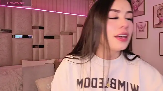 Ivanna West online show from February 2026 04:24:01 AM