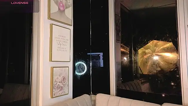 Ivanna West online show from April 2026 09:58:02 AM