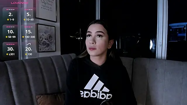 Snapshot of Ivanna_West chatting on June 2026 10:08:01 AM Ivanna West online show from June 2026 10:08:01 AM