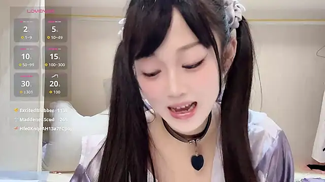 Snapshot of yueyue2003 chatting on May 2026 06:09:01 PM yueyue2003 online show from May 2026 06:09:01 PM
