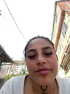 Emily sharlot online show from February 2026 07:54:01 PM