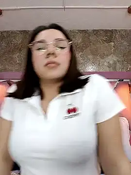 EmmaSulivan online show from January 2026 05:27:02 PM