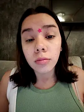 Snapshot of EmmaSulivan chatting on January 2026 12:09:02 PM EmmaSulivan online show from January 2026 12:09:02 PM