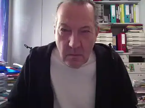 HMStraps01 online show from November 2025 08:14:02 AM