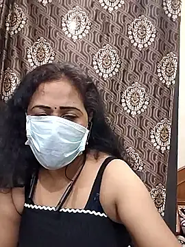 Champ Hot online show from April 2026 06:47:01 PM