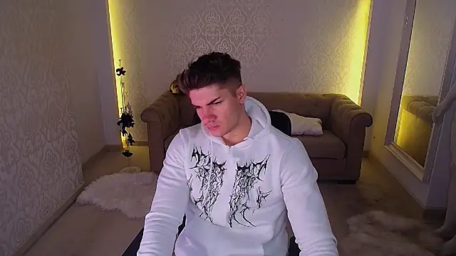 MaxKaiden online show from November 2025 05:40:02 AM