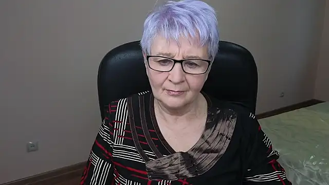 Sandra Snowflake online show from March 2025 04:27:01 AM