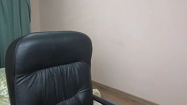 Sandra Snowflake online show from March 2025 03:59:02 AM