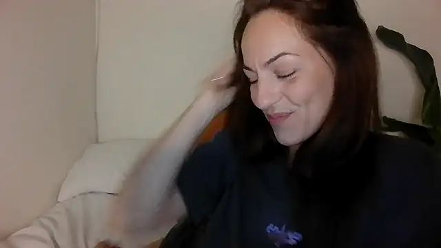 Edenfox- online show from February 2026 08:49:02 PM