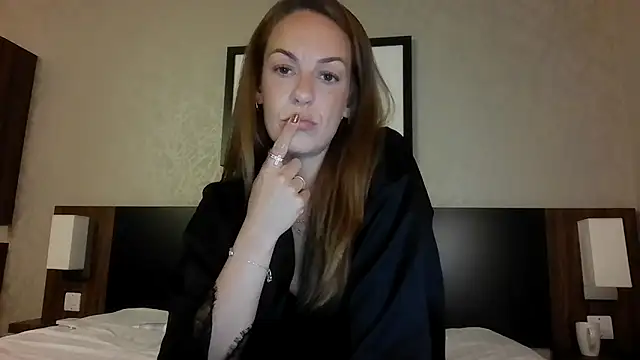 Edenfox- online show from May 2026 09:09:01 PM