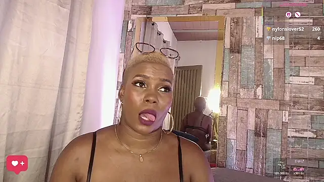 DashaSousaa online show from February 2026 03:22:01 PM