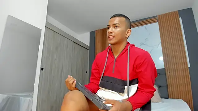 Snapshot of Rafa2004Cruz chatting on March 2025 03:07:01 PM Rafa2004Cruz online show from March 2025 03:07:01 PM