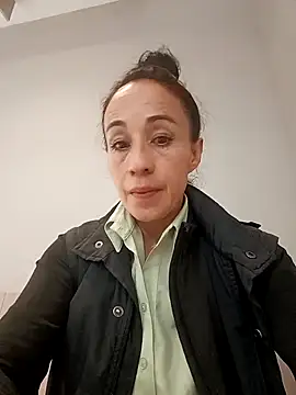 Coeur de luxure online show from February 2025 12:59:01 PM