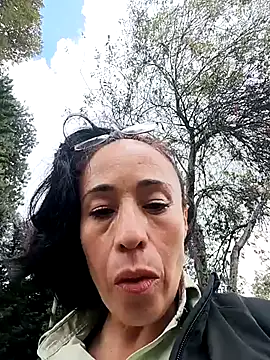 Coeur de luxure online show from November 2025 05:23:02 PM