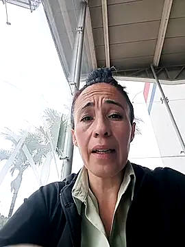 Coeur de luxure online show from February 2026 03:37:02 PM