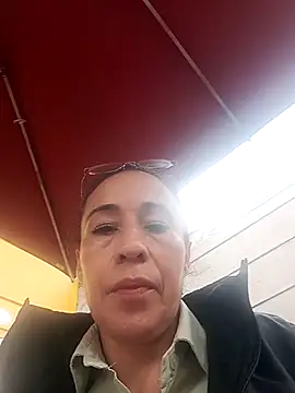 Coeur de luxure online show from April 2026 01:45:02 PM