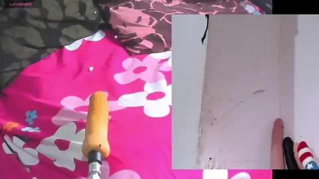 Snapshot of afroditacute15 chatting on February 2026 05:49:02 PM afroditacute15 online show from February 2026 05:49:02 PM