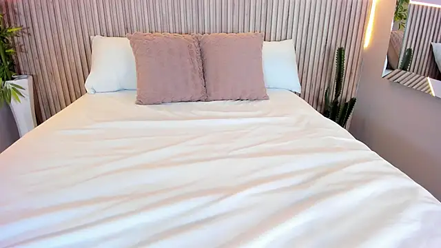 GeorginaReyes online show from September 2025 10:53:02 PM