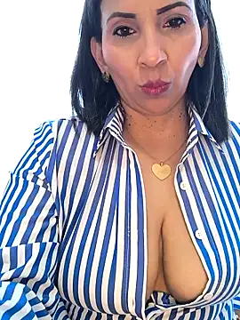 Snapshot of Mrsvictoriaaa chatting on October 2025 07:12:02 PM Mrsvictoriaaa online show from October 2025 07:12:02 PM