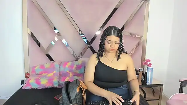 Rubyxht online show from September 2025 12:50:02 PM