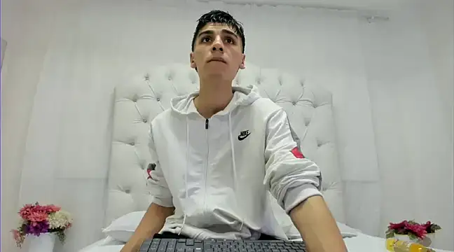 frank jhonsson online show from February 2025 07:09:01 PM