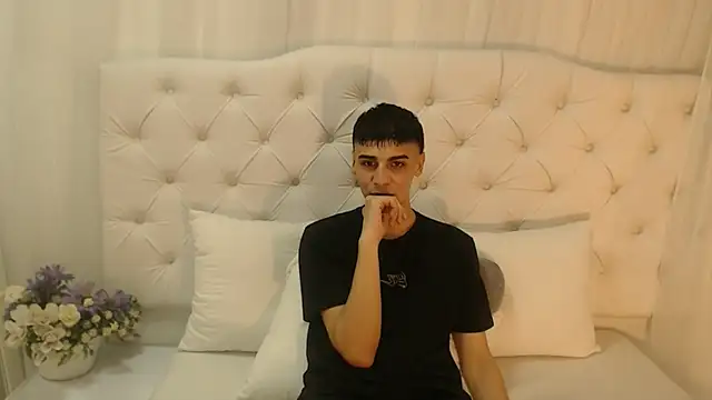 frank jhonsson online show from September 2025 05:07:02 PM