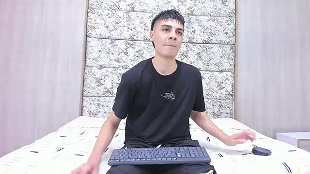 frank jhonsson online show from February 2026 06:55:02 PM