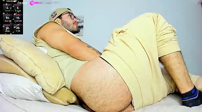 Snapshot of jeyco_santino chatting on February 2025 10:50:02 PM jeyco santino online show from February 2025 10:50:02 PM