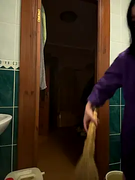 Naughtbaby 2025 online show from October 2025 01:06:01 AM